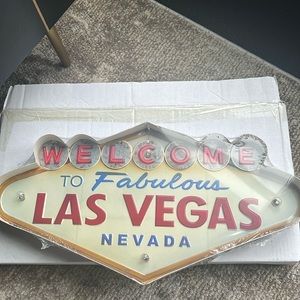 Welcome to Las Vegas light up sign, brand new never opened
